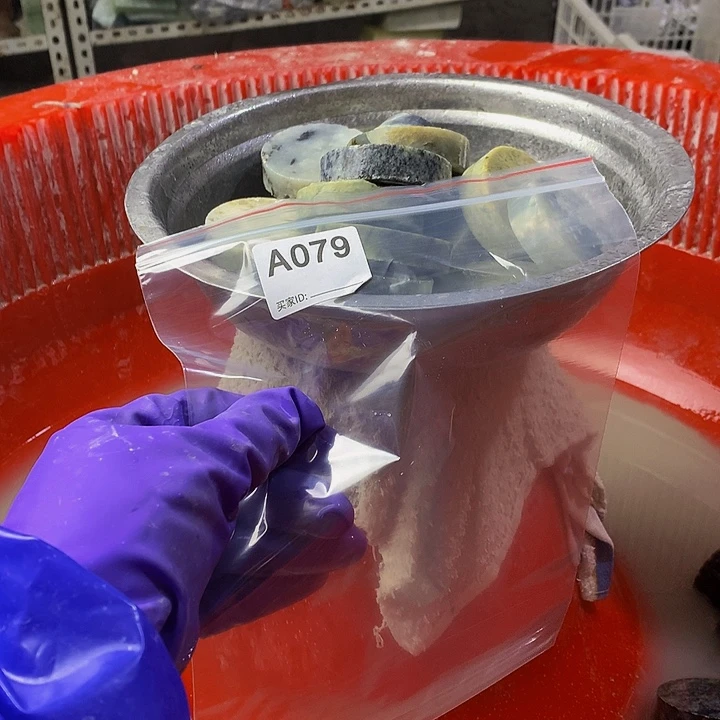 蛇纹石玉原未镶嵌