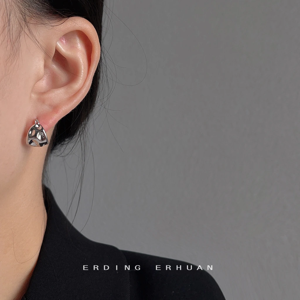 铜合金耳饰 银色日韩几何形女晚宴耳环耳扣设计感法式气质