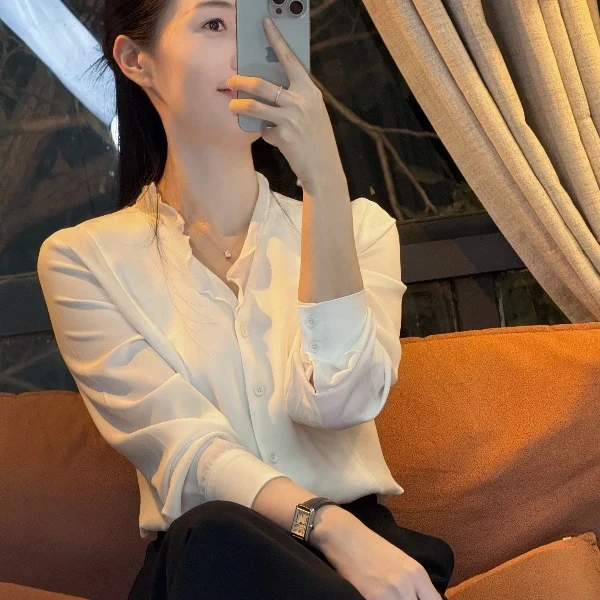 MOLAN OOTD“白雪”25年新款法式温柔木耳边立领衬衫ML-W081301