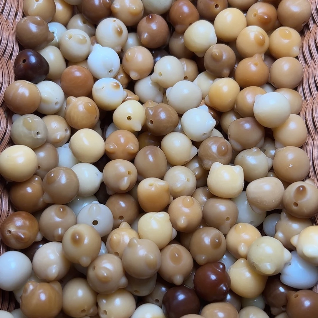 菩提根/象牙果吊坠瑕疵卡17黄咖猫头8颗