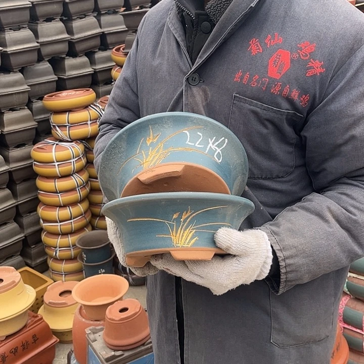 紫砂紫砂花盆和小