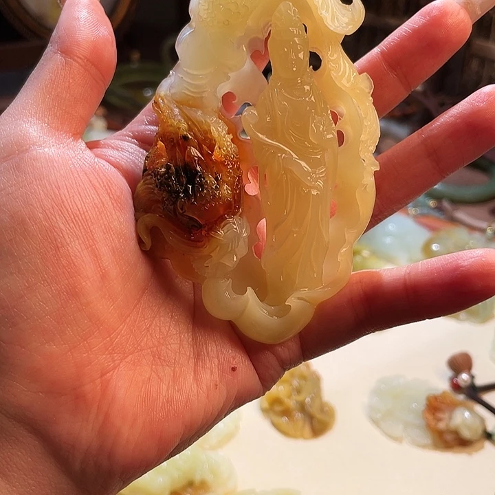 未镶嵌蛇纹石玉颈饰逆**行福利价不退换