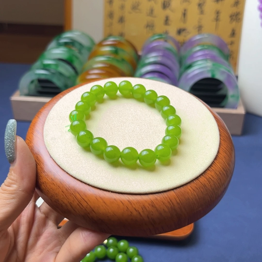 未镶嵌手镯石英质玉