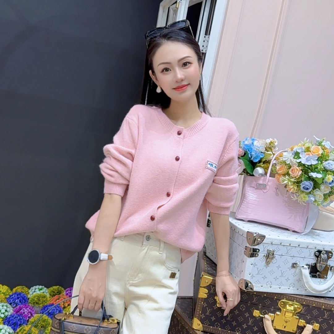 2025新款韩版长袖针织开衫可爱多巴胺上衣女早秋毛衣百搭圆领外套