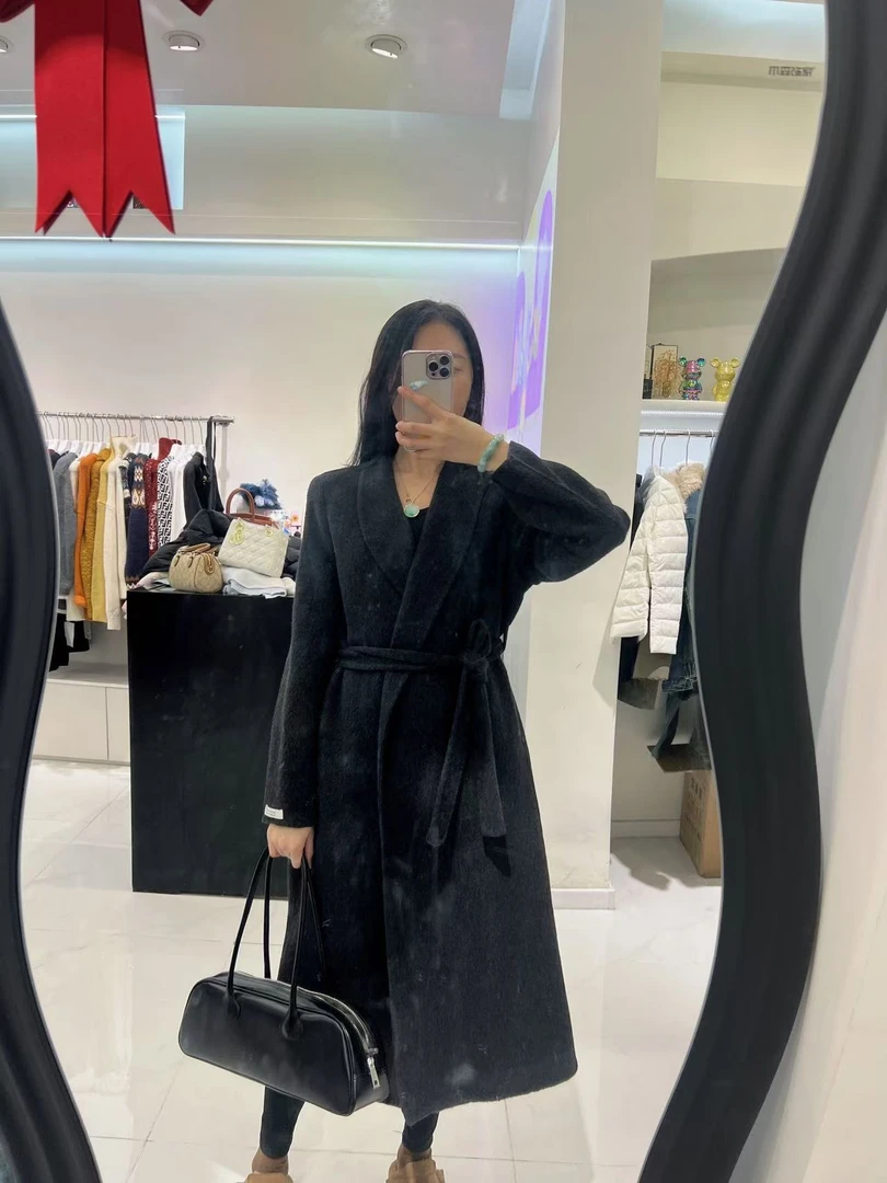 长款炭灰色百分百羊毛大衣