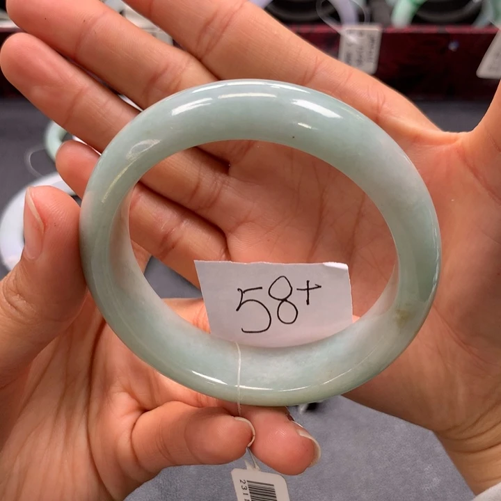 未镶嵌手镯翡翠手镯