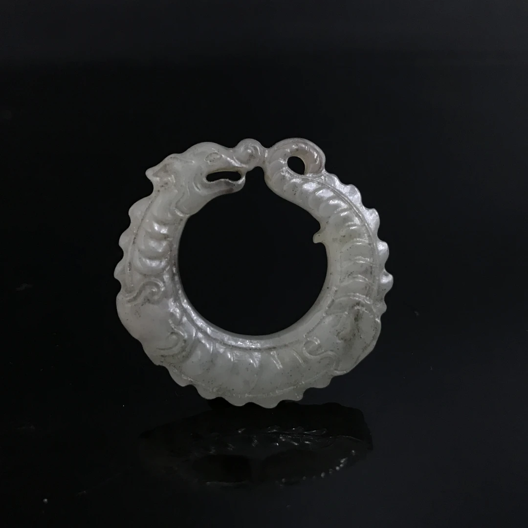 清代和田玉咬尾龙纹佩/543040/收藏/传承/【友谊文物商店】