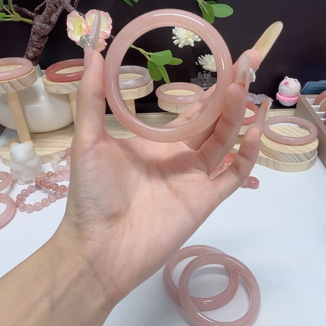 未镶嵌手镯石英质玉人****球