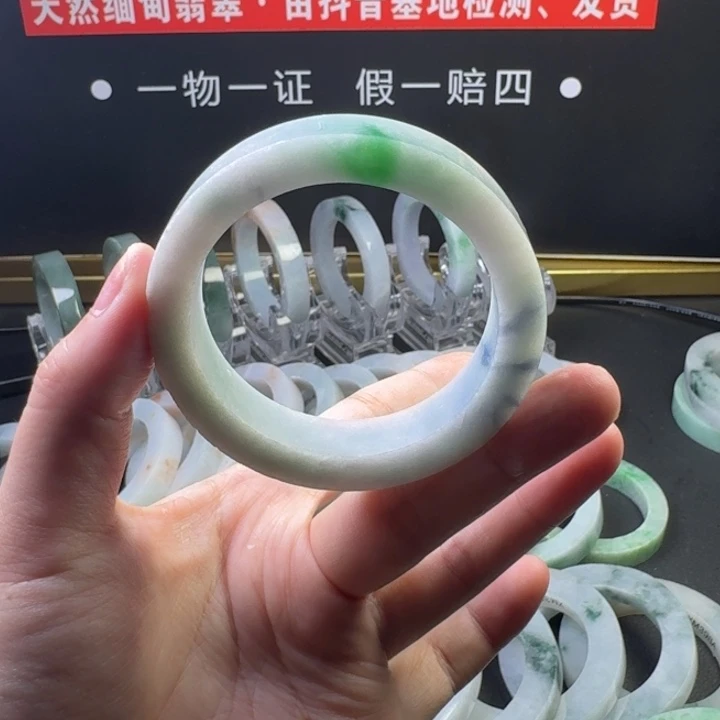 定制翡翠未镶嵌翡翠手镯定制