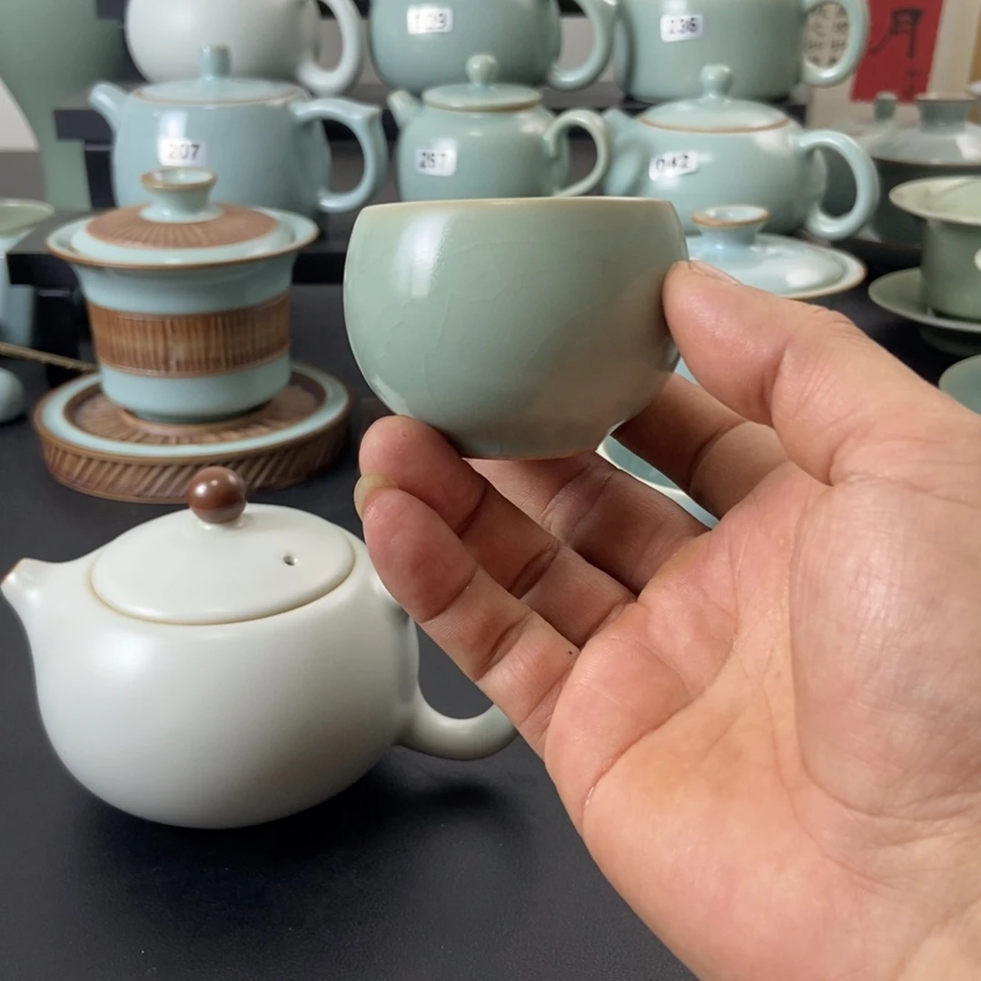一级品仿古釉小龙蛋杯