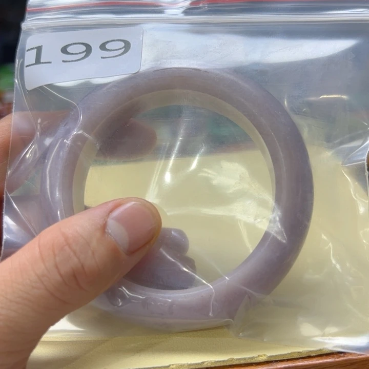 石英质玉手镯未镶嵌卜**。199