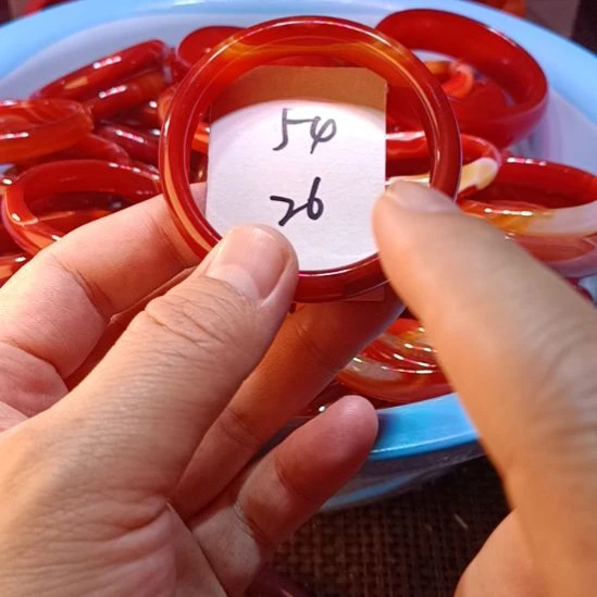 玛瑙/玉髓未镶嵌手镯