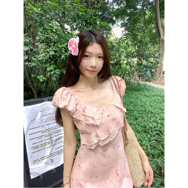 2025秋季新款甜橘乌龙法式荷叶边碎花连衣裙女显瘦韩版度假风长裙