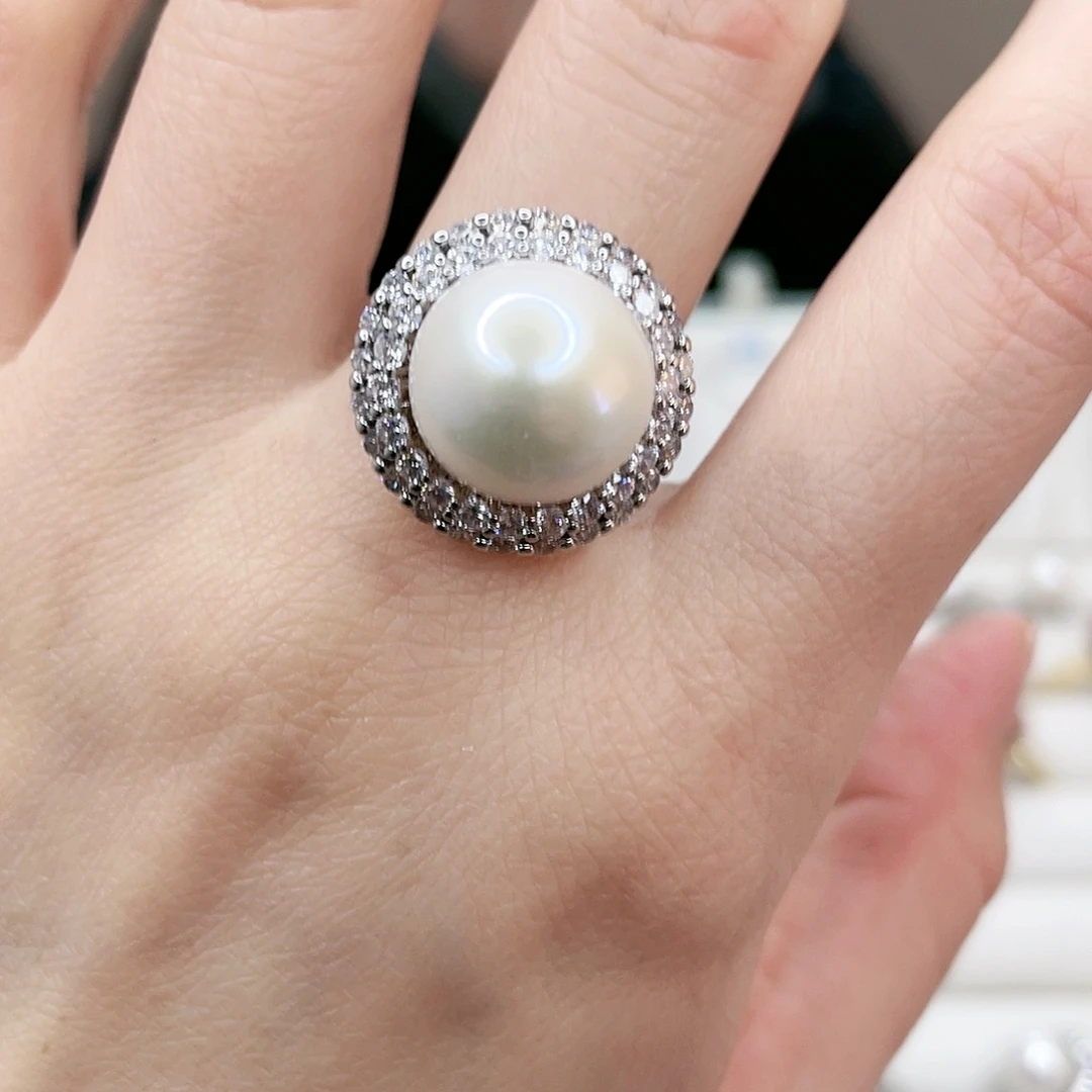 淡水珍珠吊坠(赠链)未镶嵌