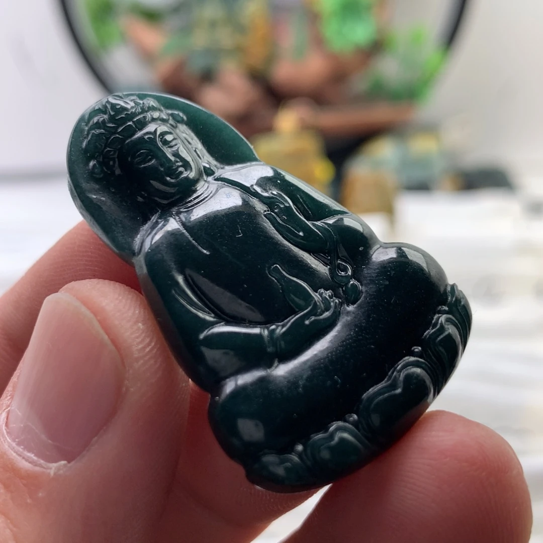 颈饰未镶嵌翡翠素衣