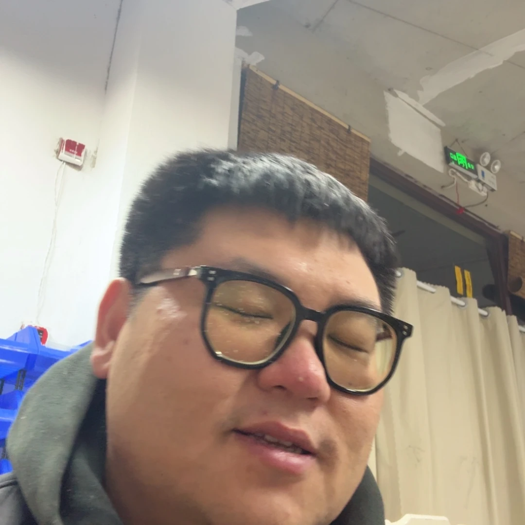 桃核吊坠压车宝宝