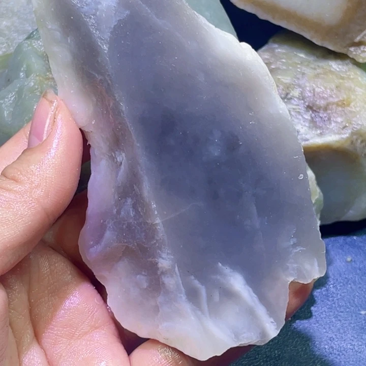 和田玉未镶嵌珠宝半成品