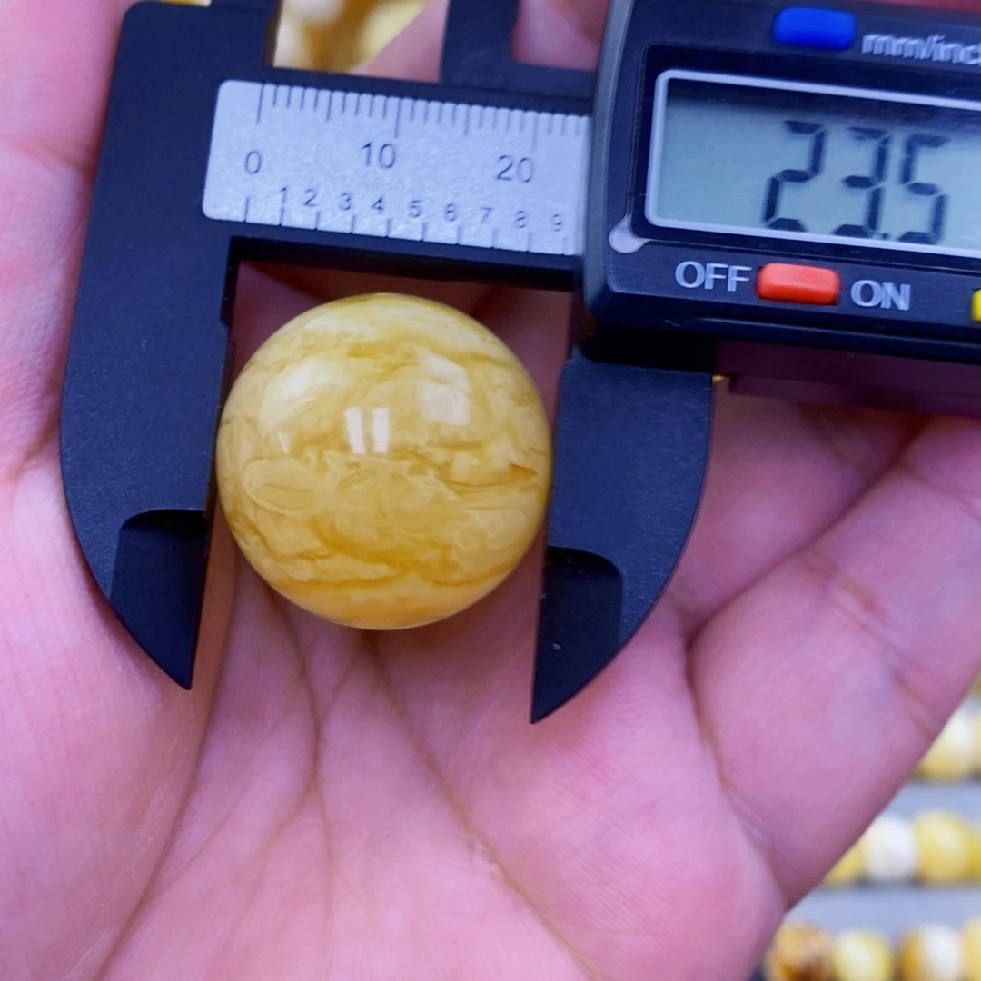 未镶嵌琥珀珠宝奇石