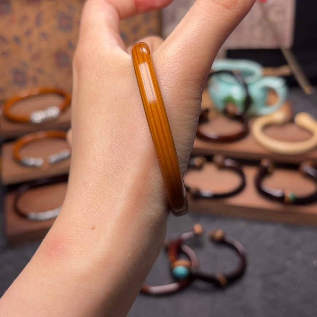 问***道木质非金属金刚藤手镯