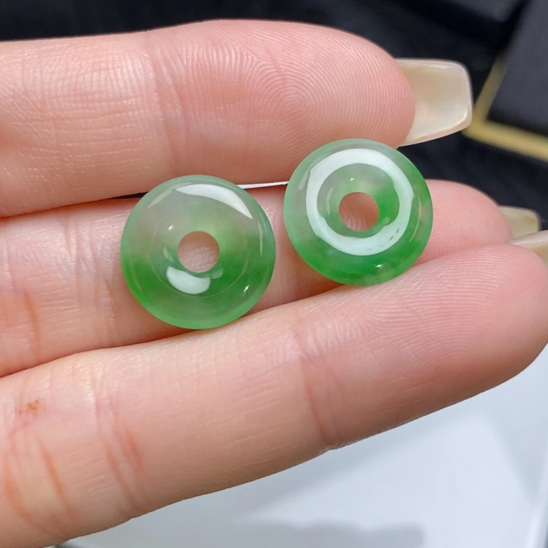 未镶嵌翡翠耳饰甜甜圈