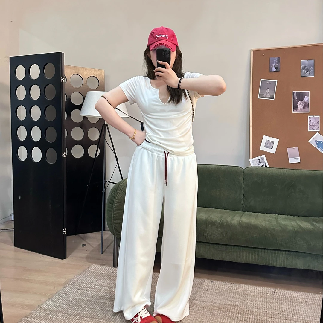 晶咕晶咕【泡芙T】时尚休闲圆领韩版显瘦V领纯色新款潮牌女装