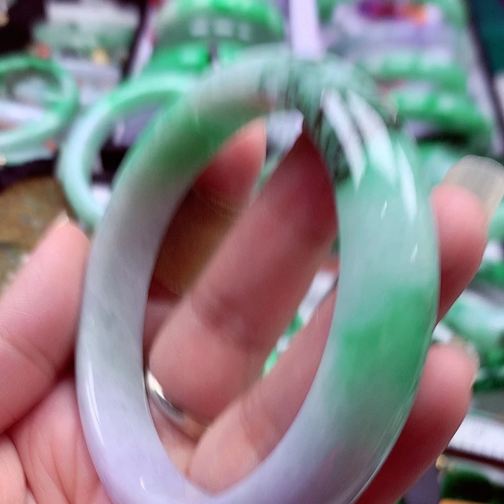 翡翠未镶嵌手镯翡翠