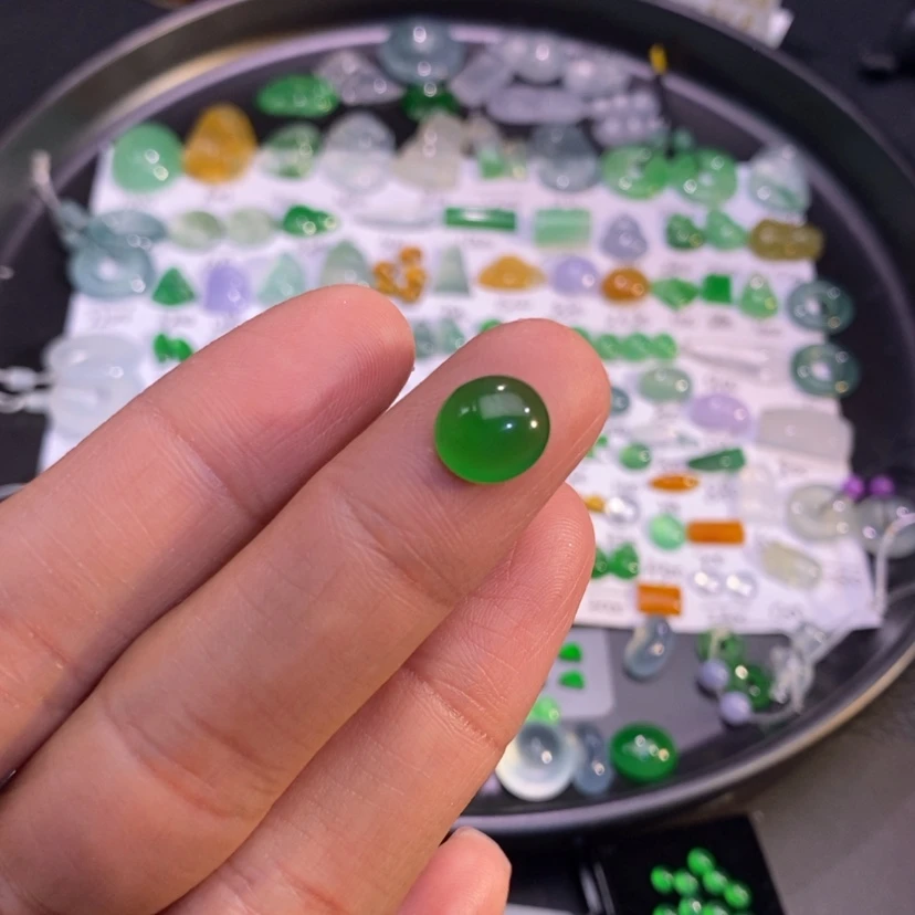 【闪购商品】翡翠挂件未镶嵌蛋