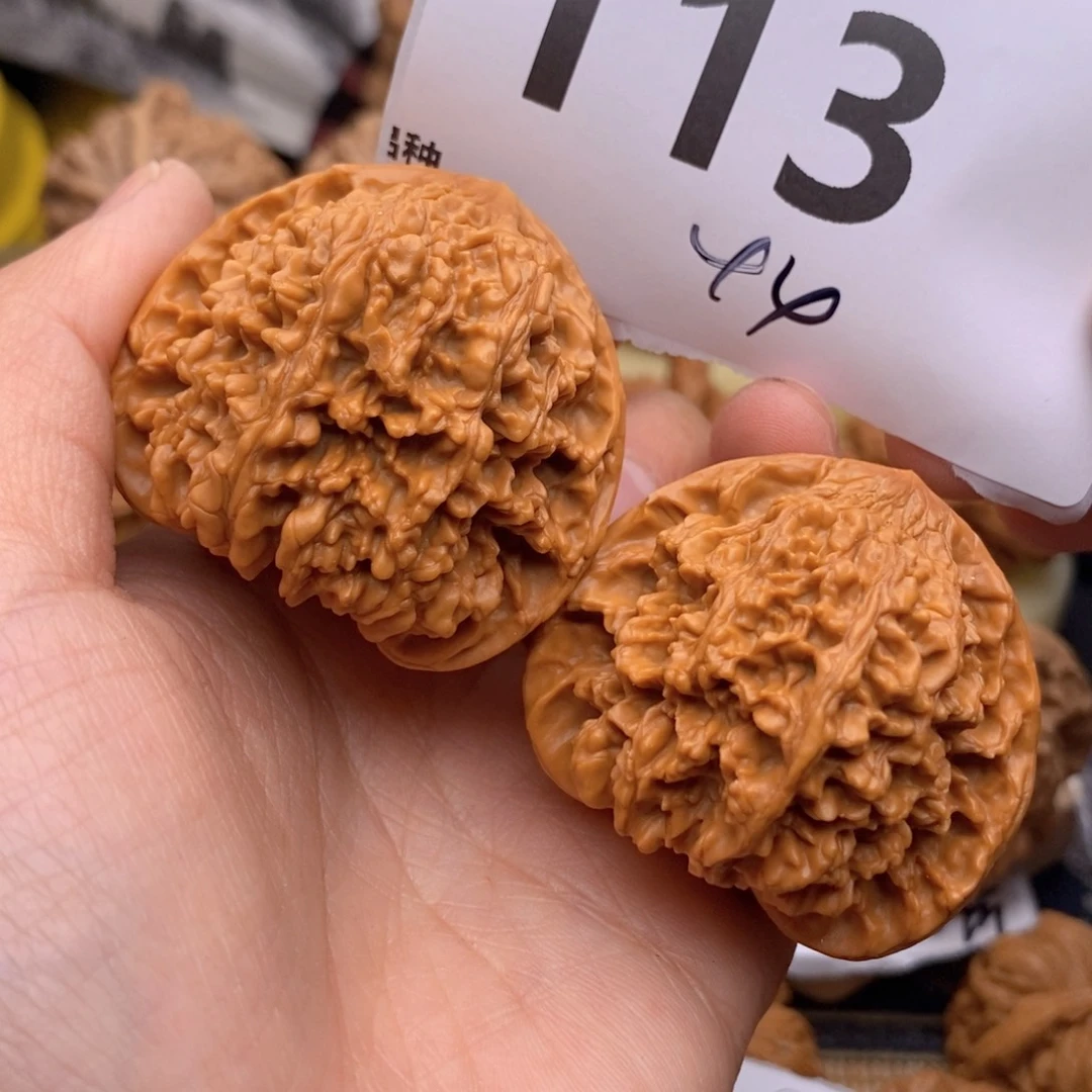 文玩核桃把件113号44满天星