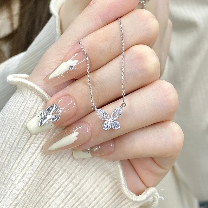 老凤祥足银蝴蝶999纯银项链女轻奢小众高级感2025新款爆款超闪锁