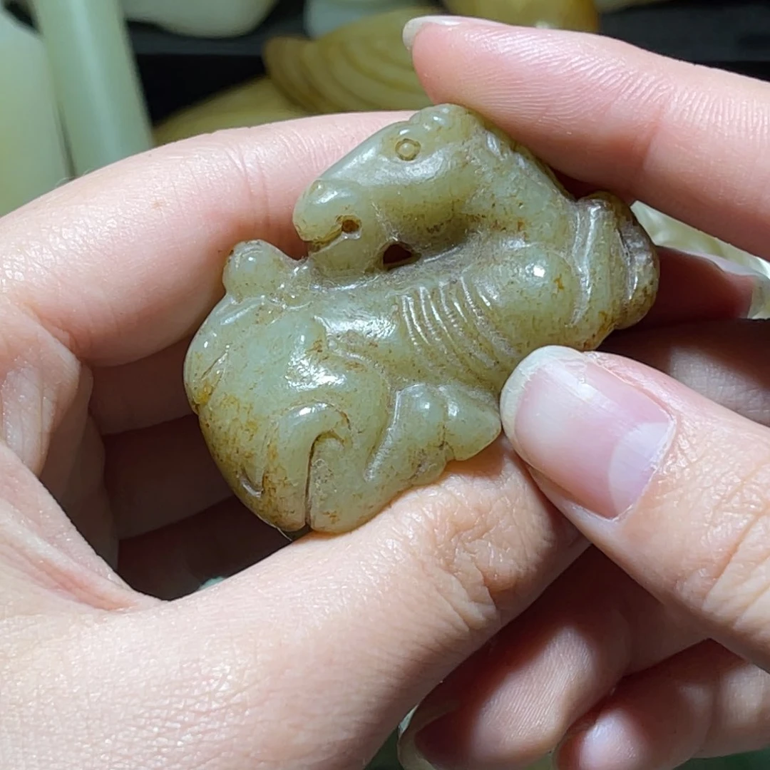 未镶嵌和田玉（糖玉）挂件