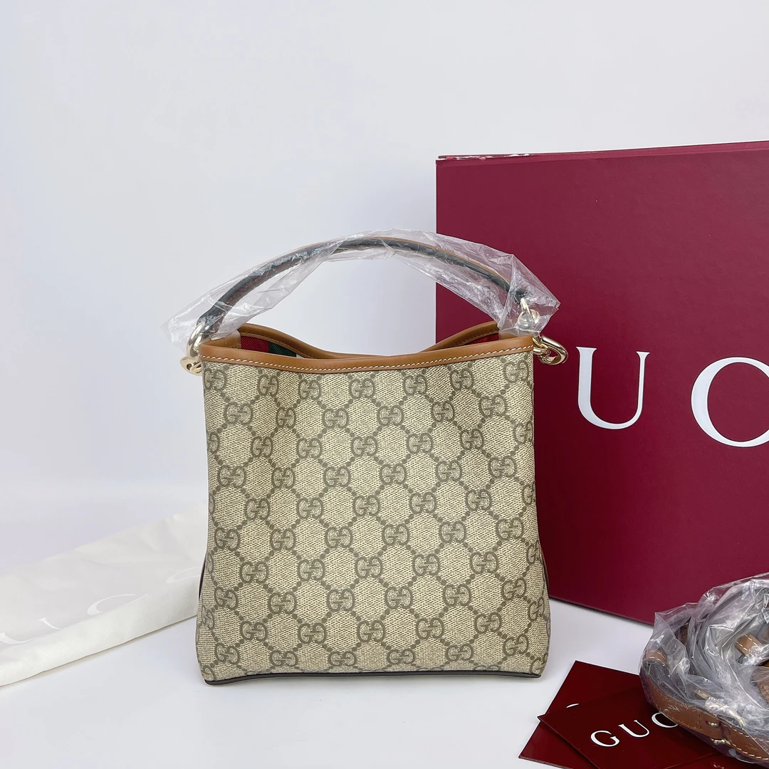 99新 GUCCI/古驰 古驰 棕色老花方块单肩包底长20 G016