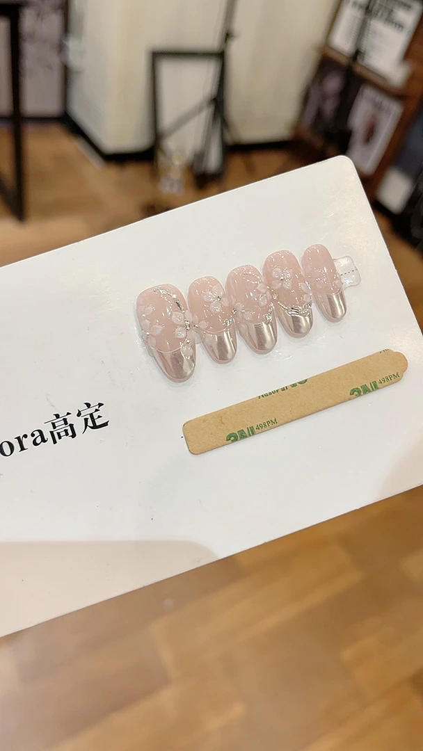【镜中花】张呼呼纯手工穿戴甲夏日清透美甲