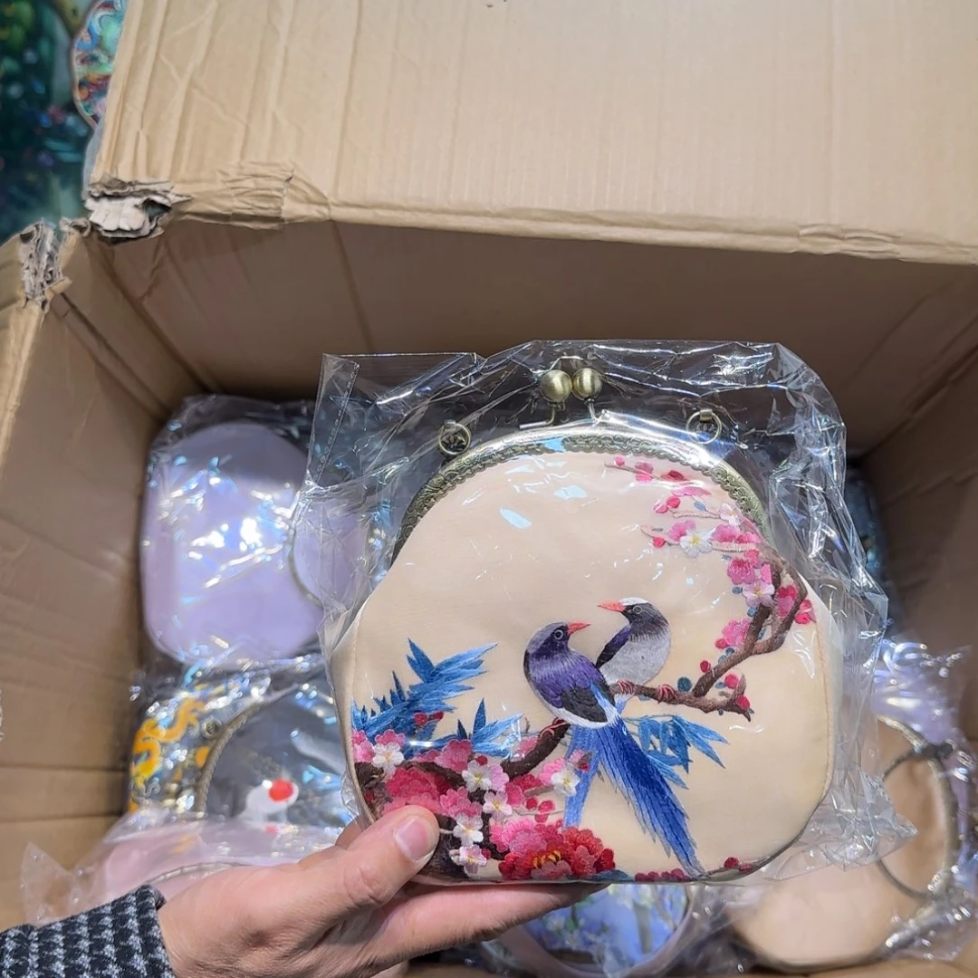 刺绣刺绣工艺精湛
