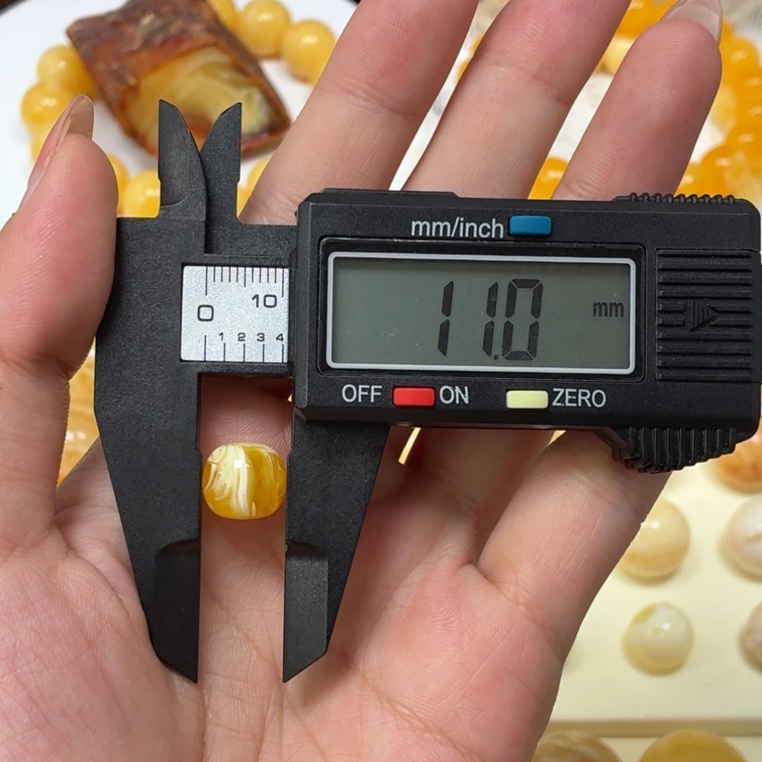琥珀未镶嵌颈饰焦皮金白溶洞拉丝老型11mm