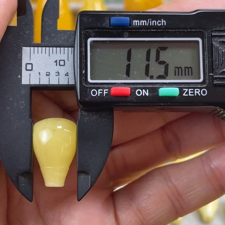 蜜蜡未镶嵌裸石29杂