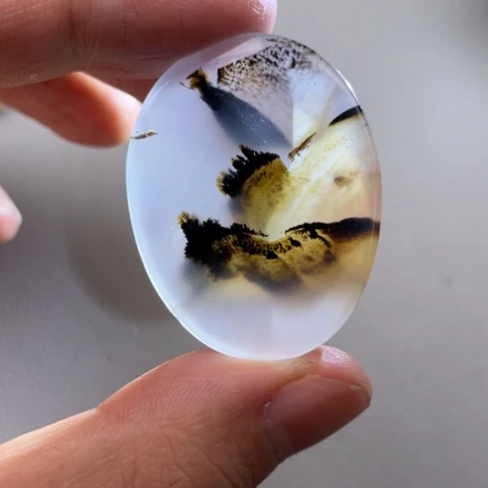 玛瑙/玉髓颈饰未镶嵌羽**缘