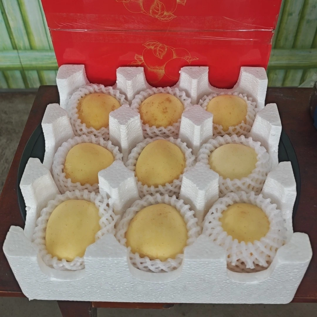 大凉山正宗维纳斯金斑蜜果香甜多汁脆甜可口果香浓郁尝鲜装