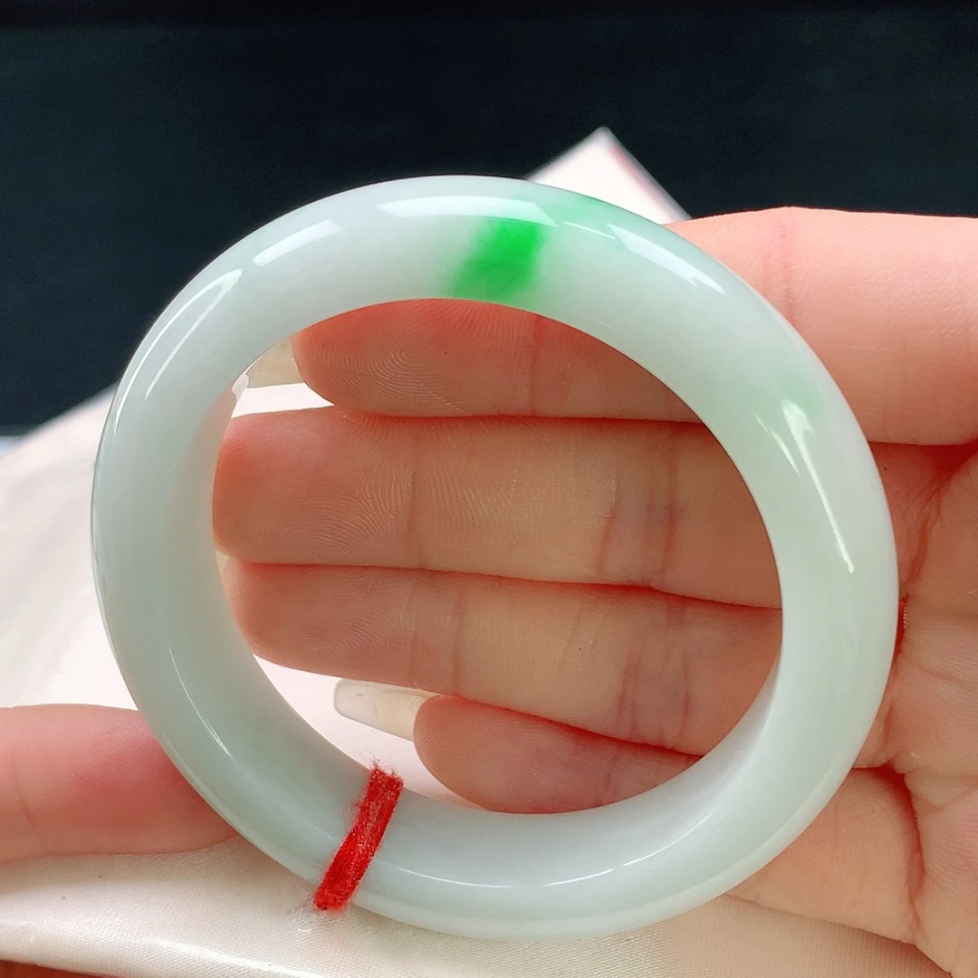 未镶嵌手镯翡翠684