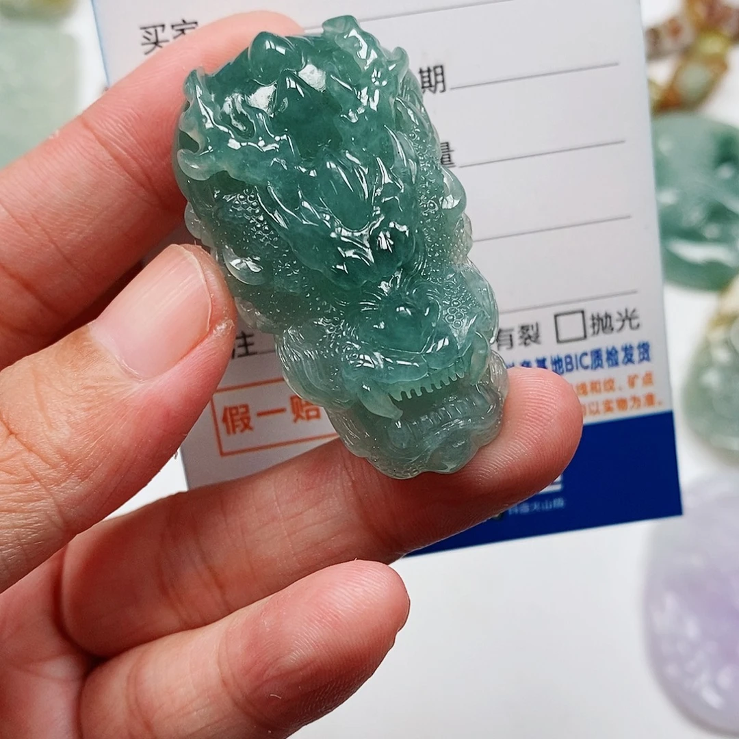 颈饰未镶嵌翡翠龙头