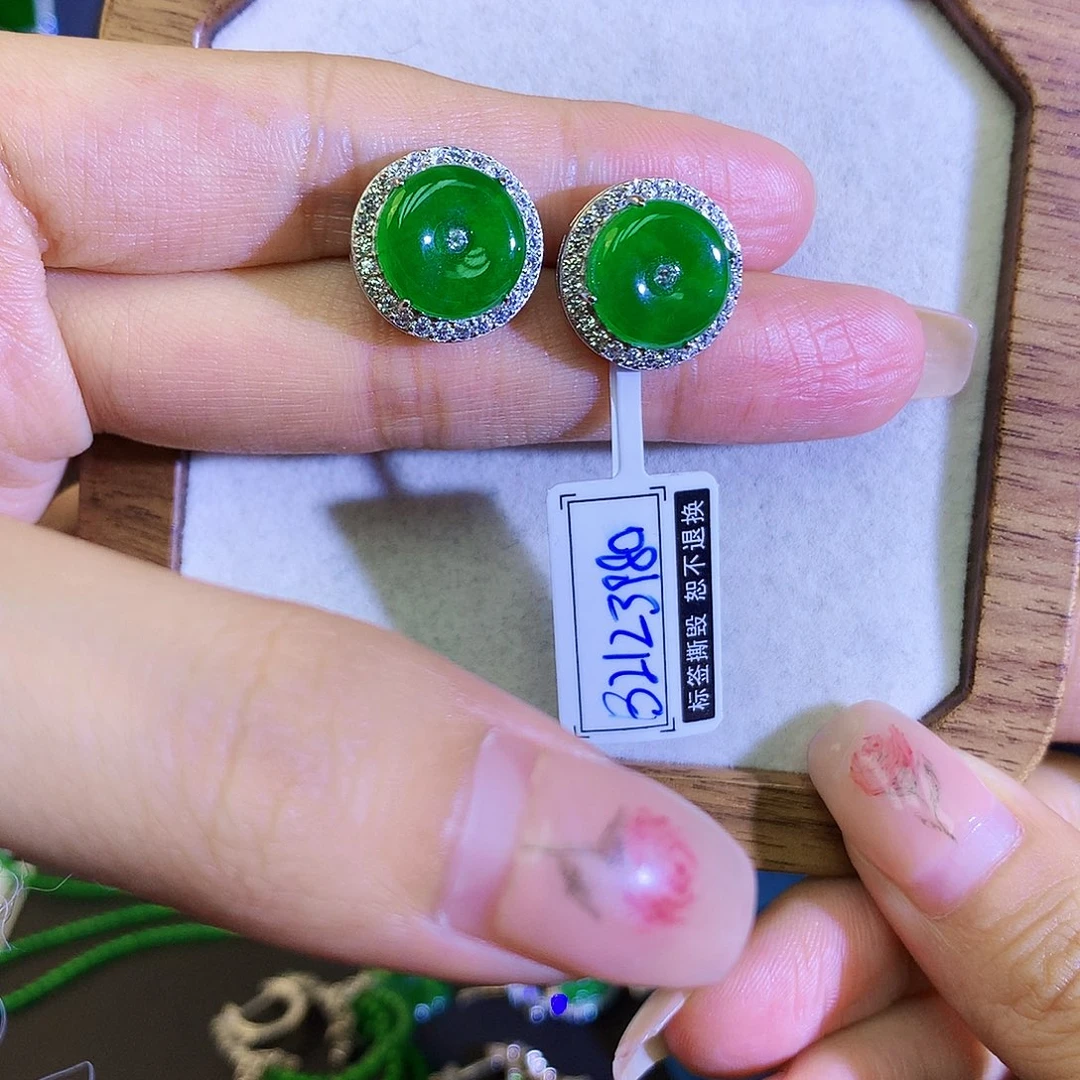 翡翠耳饰银S925镶嵌天然翡翠平安扣耳钉