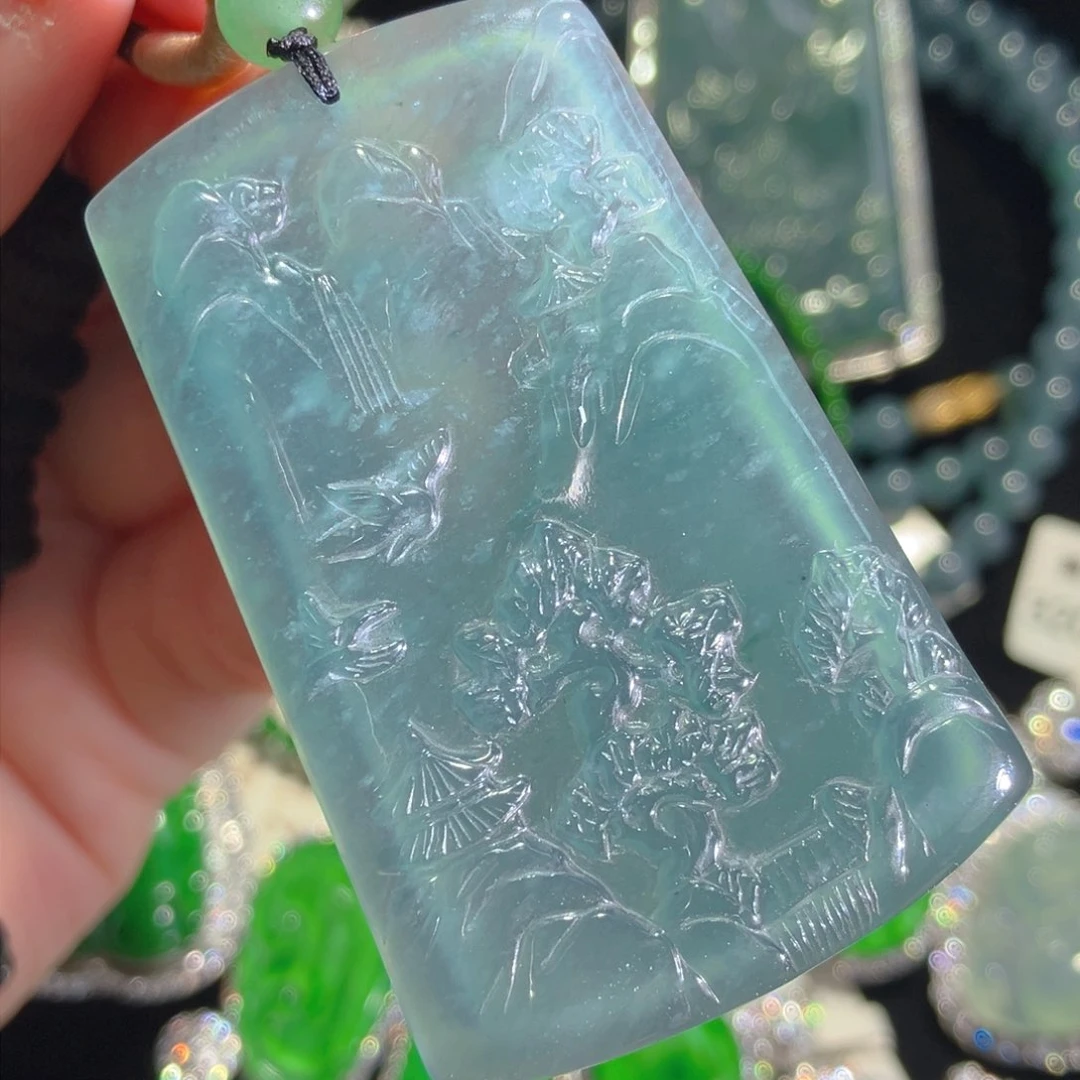 颈饰未镶嵌翡翠山水牌