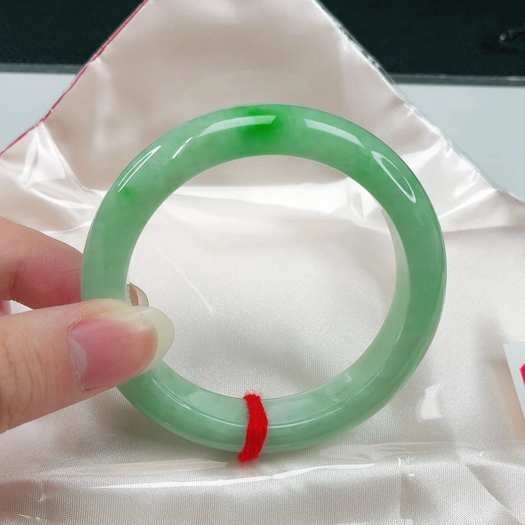 未镶嵌手镯翡翠翡翠