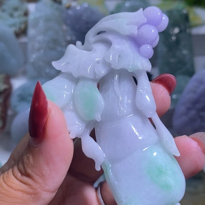 【闪购商品】翡翠未镶嵌颈饰人参