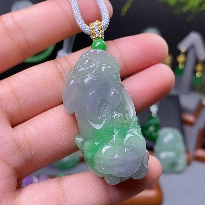 吊坠(赠链)未镶嵌翡翠