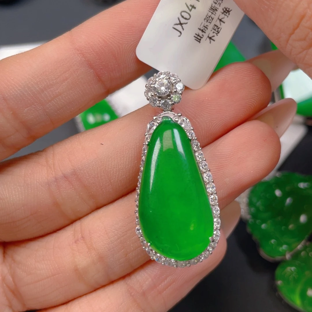 【闪购商品】颈饰银S925镶嵌翡翠翡翠