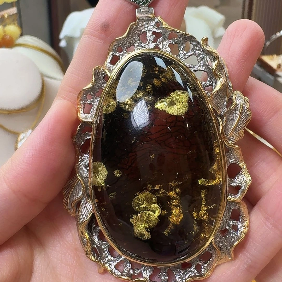 琥珀未镶嵌颈饰吊坠