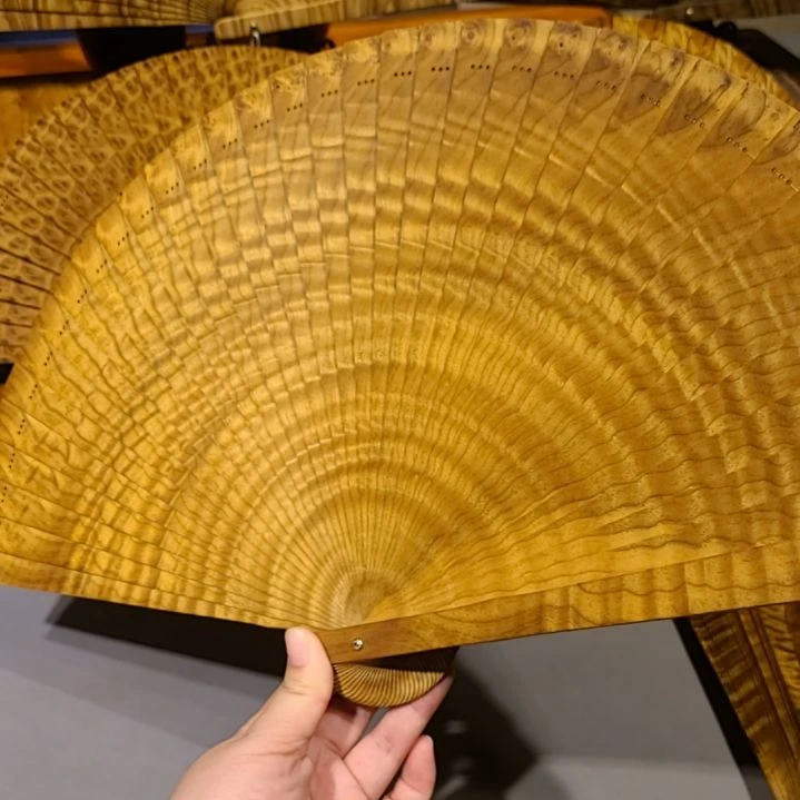 江***明扇子26小叶桢楠金丝楠木苏扇