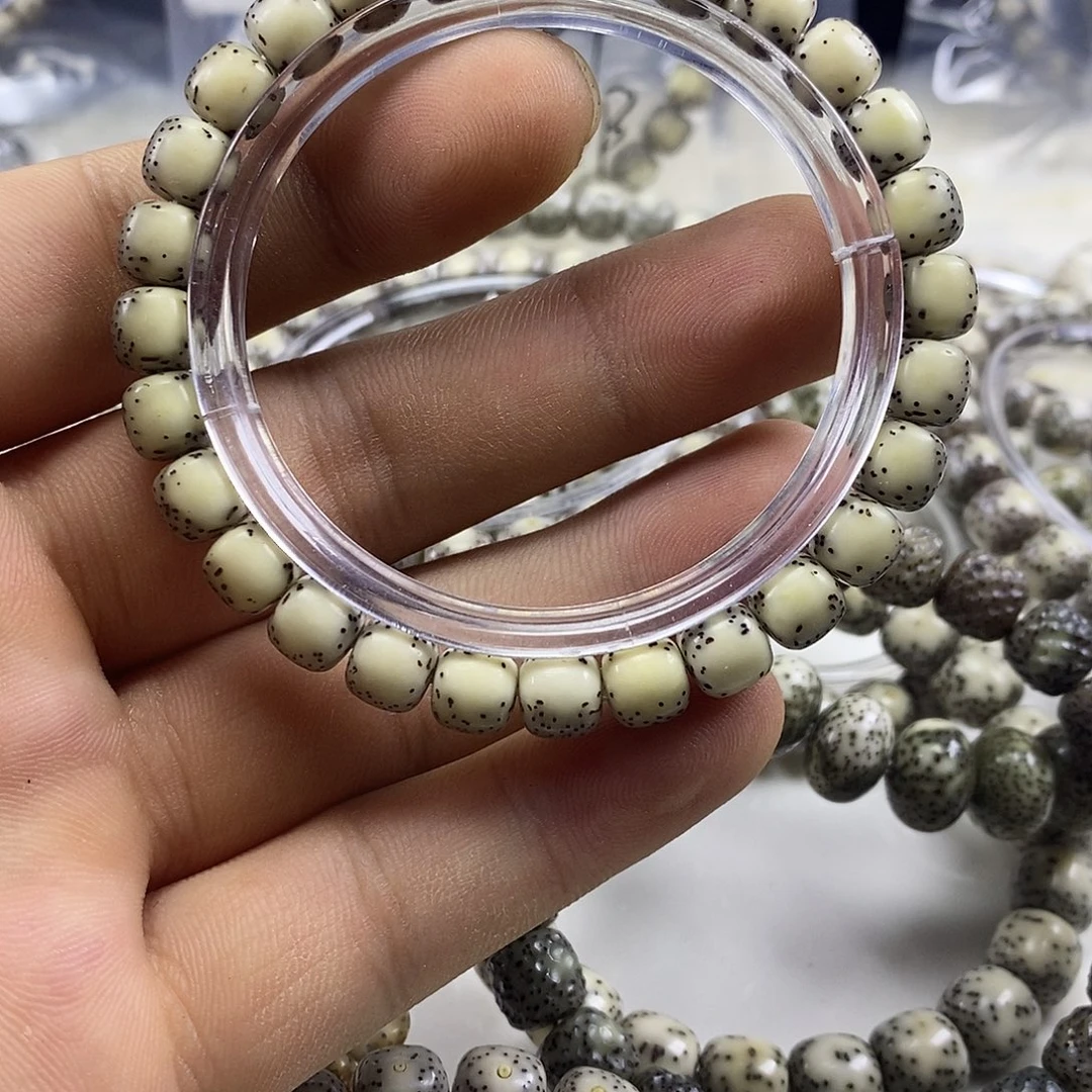 星月菩提吊坠河豚