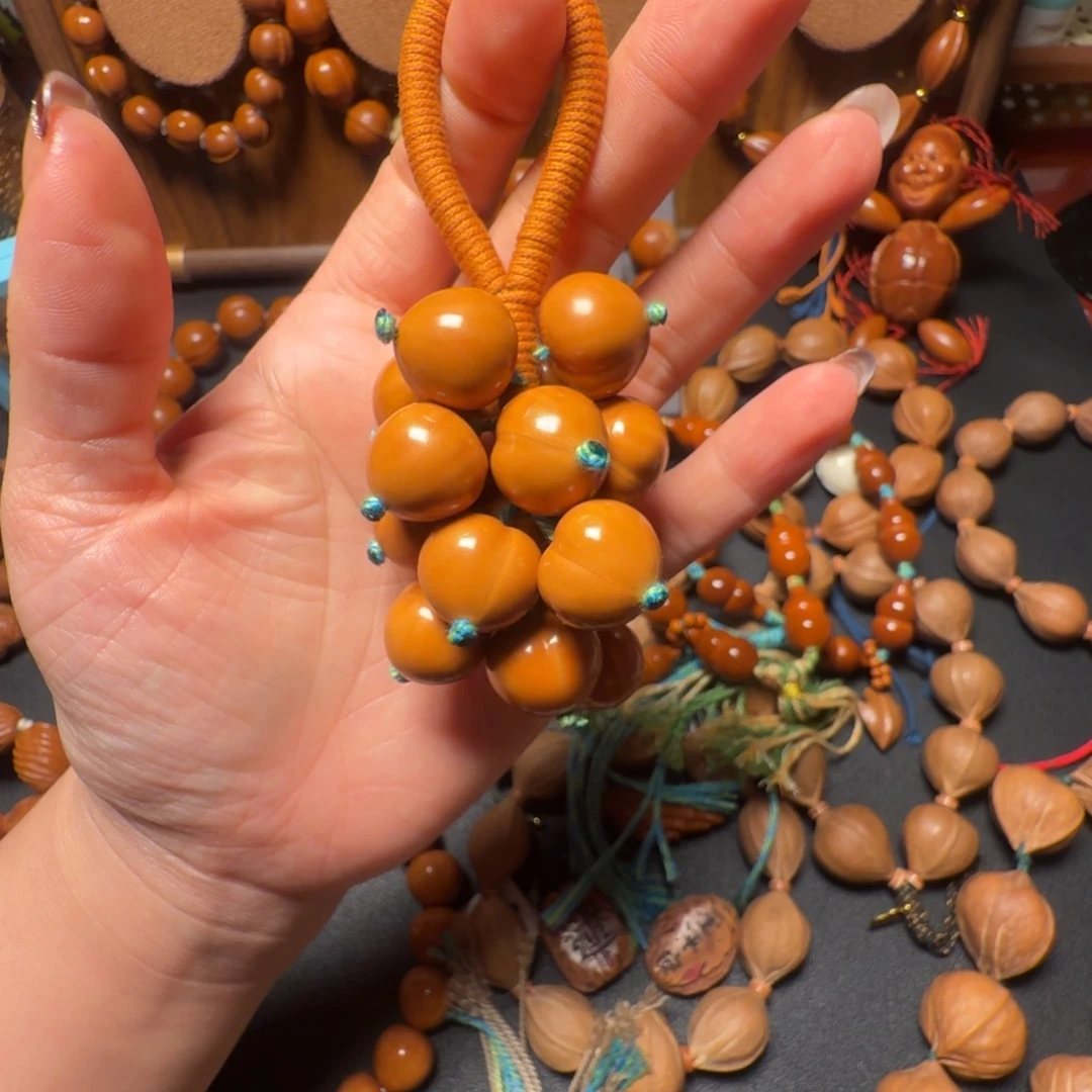 +***手串/手链橄榄核屁桃1715葡萄串16颗