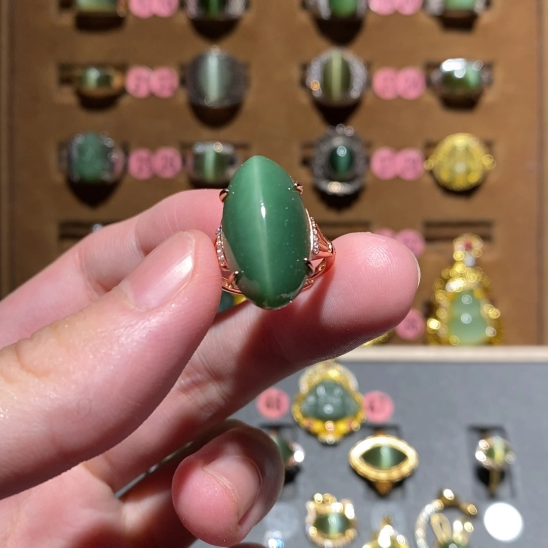 和田玉未镶嵌戒指